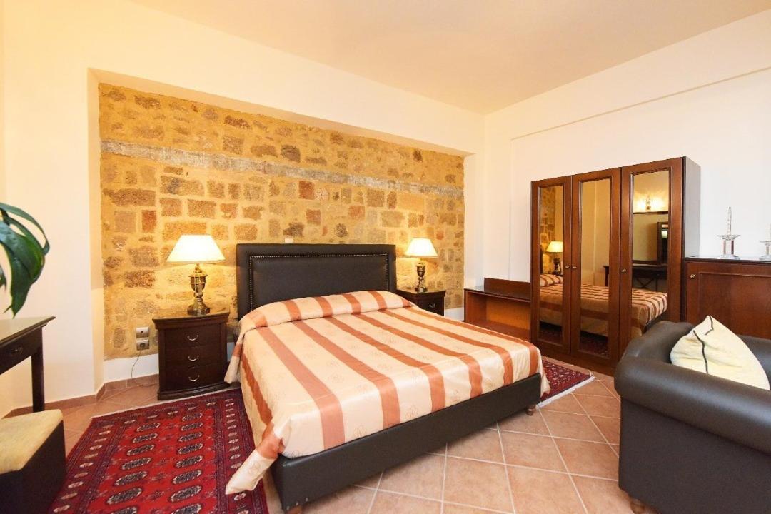 Paris Hotel Rhodes City Eksteriør billede